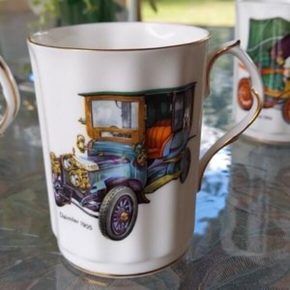 Set of six Fine bone china mugs. - Picture 7 of 12